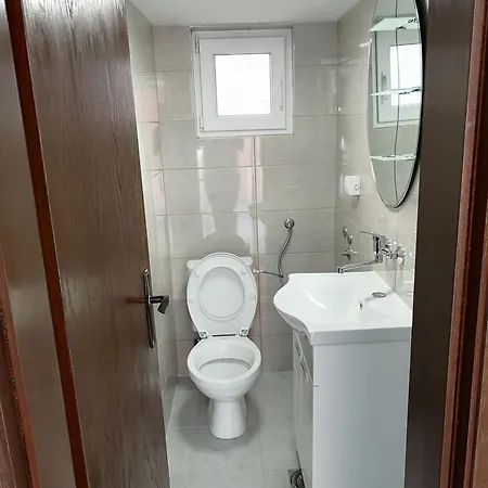 Sanimar Apartment *